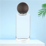 botella de chorro de perfume